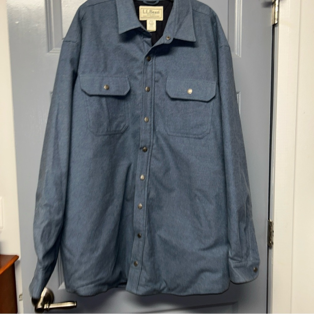 LL BEAN Heavy Flannel Primaloft lined shirt jacket. Traditional fit. XL-TALL